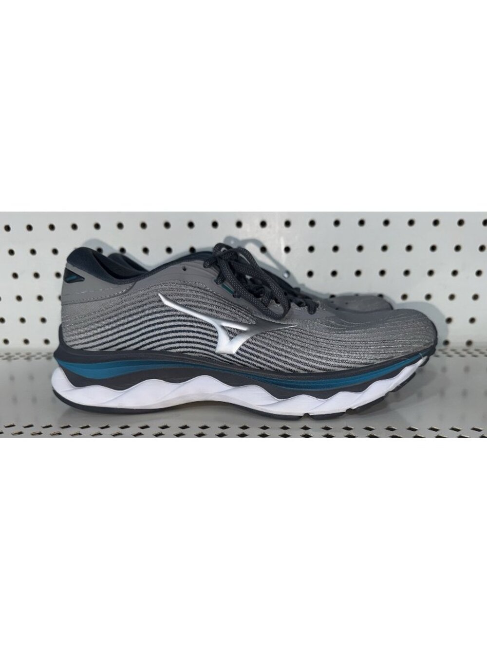 Mizuno Wave Sky 5 Womens Athletic Running Shoes Size 9 Gray Blue White